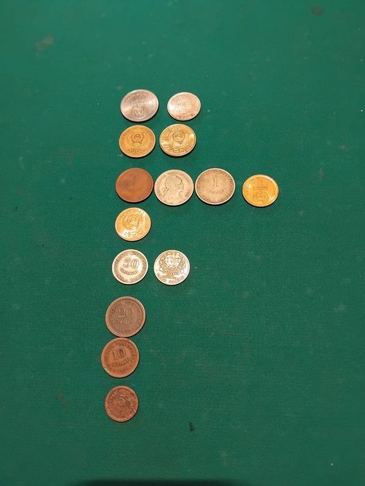 Moedas de 6 Países Lusófanos