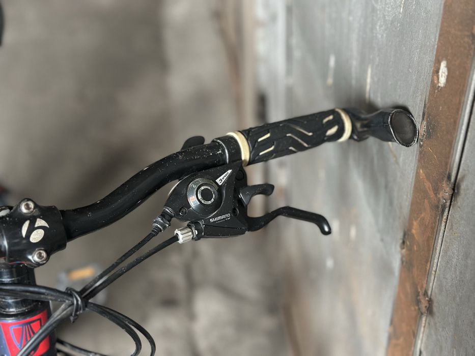 Продам гірський велосипед Trek 3700 Disc