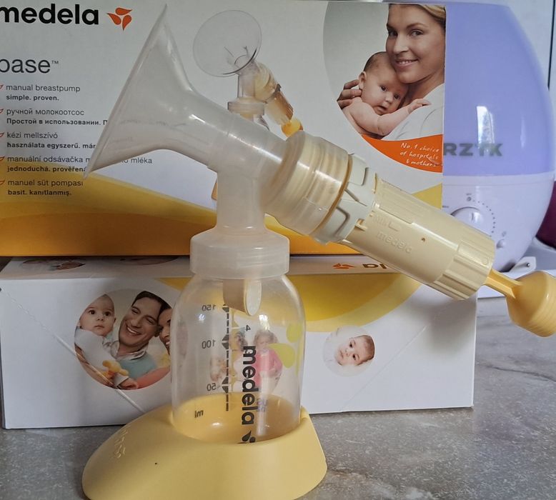 Механічний молоковідсмоктувач  medela
