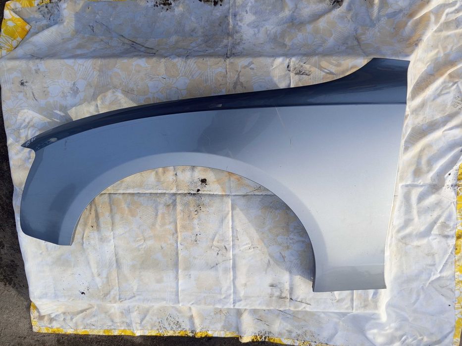 Błotnik Lewy Przód przedni AUDI A5 8T 8T0 Aluminium