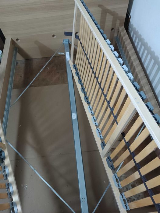 Cama casal Malm + Estrado Lonset (IKEA)