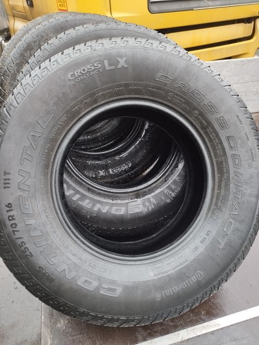 Opony Continental cross contact 255/70 R16 M+S  7/8 mm