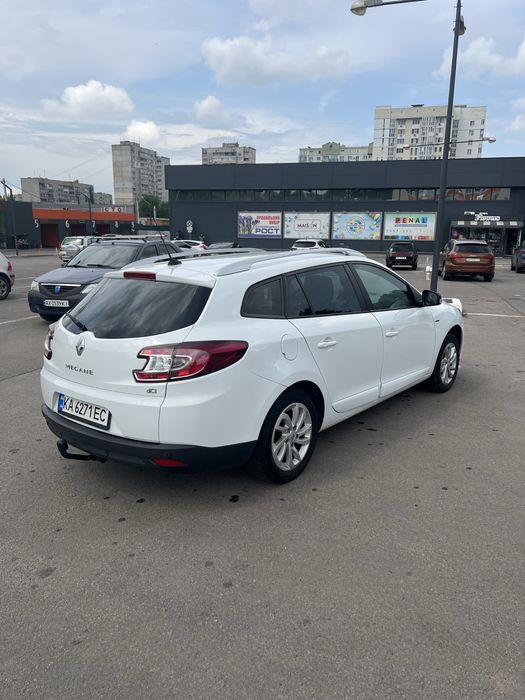 Сдам в аренду рено меган 3 2015 год  Выкуп!!!