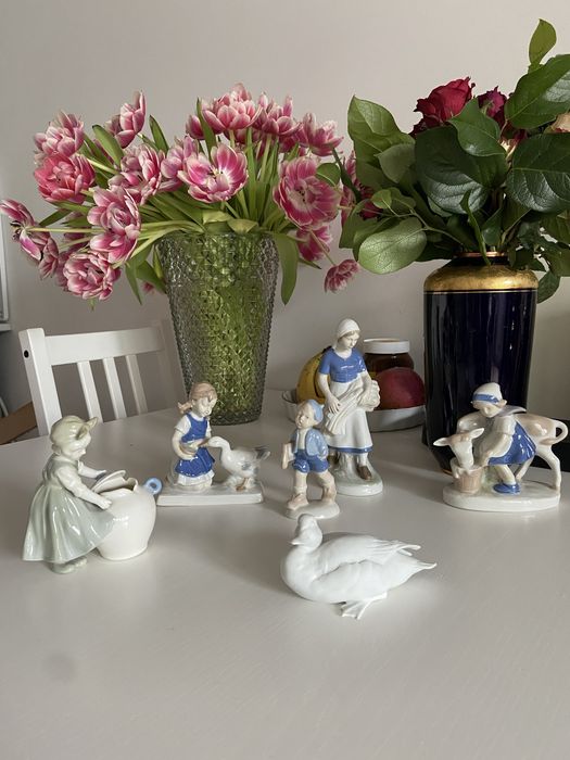 Статуэтки фарфоровые