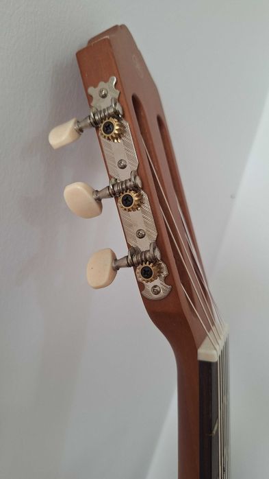 Yamaha C40M II 4/4 Natural Mate - Semino nova - pouquíssimo uso