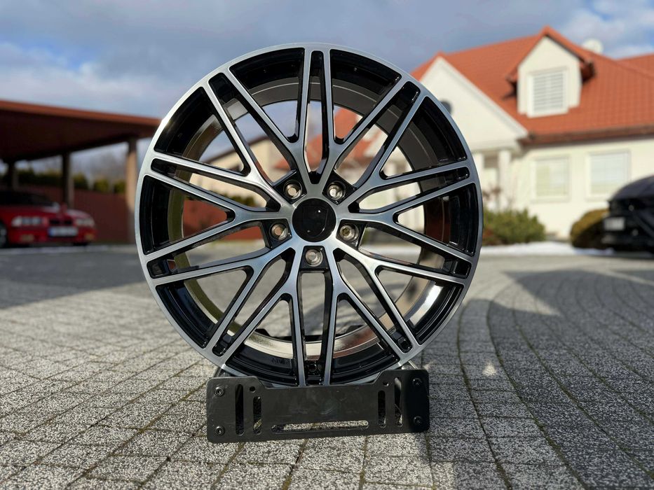 Nowe FELGI H3082 MB do Porsche Cayenne Turbo GTS Panamera E-Hybrid 21