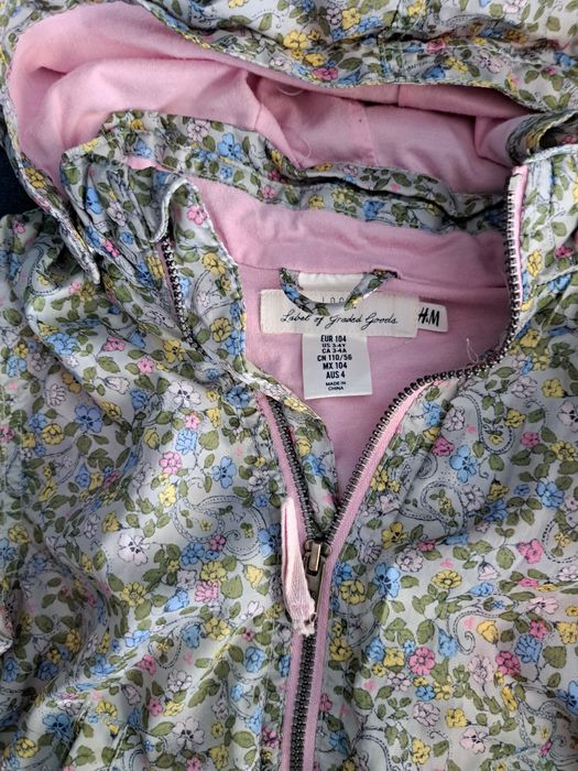 Płaszcz, kurtka, bluzy dziewczynka 104