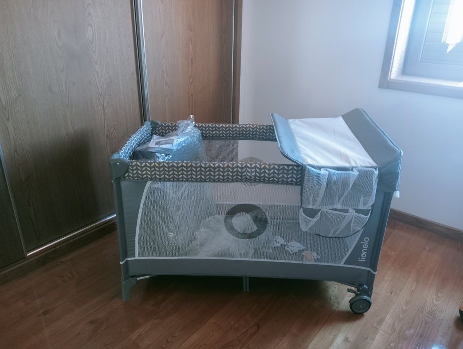 Parque crianças ótimo estado