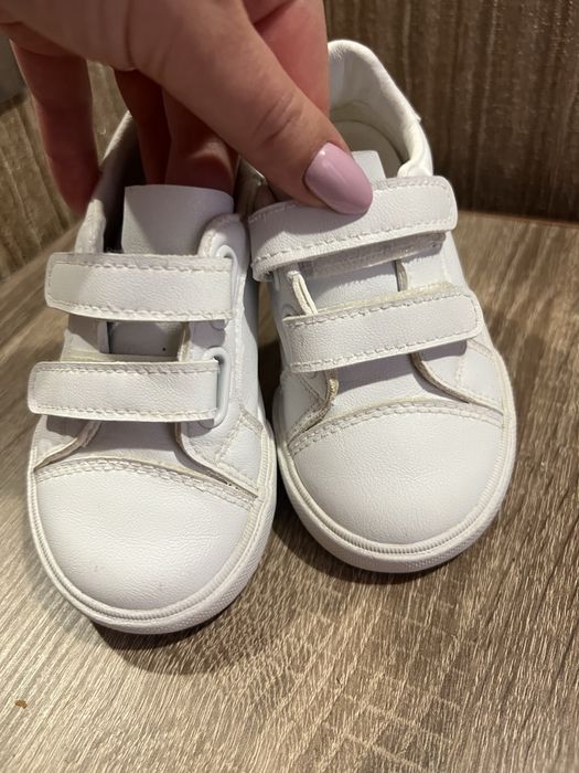 Кеди для хлопчика від фірми apawwa 24 розмір  15см стелька