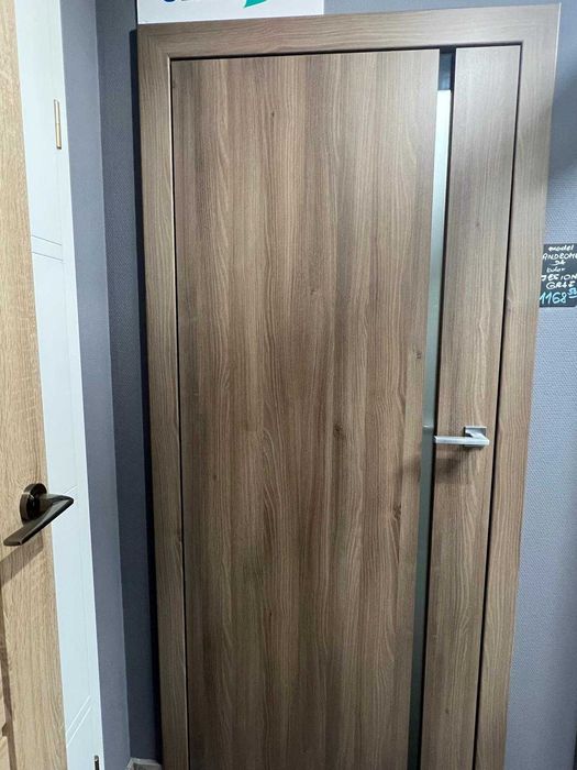 WYPRZEDAŻ!!! Drzwi z ościeżnicą i klamką.