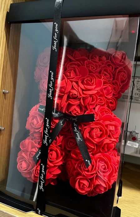 Miś z płatków róż prezent na urodziny walentynki dla ukochanej