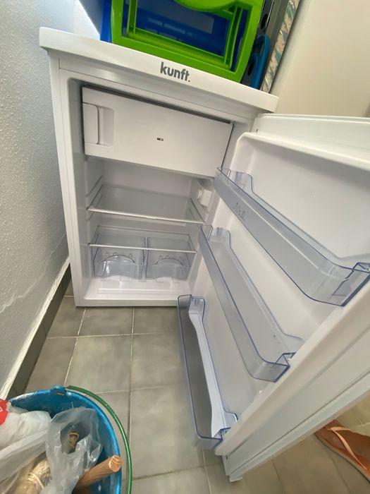 Mini frigorífico 85cm Kunft