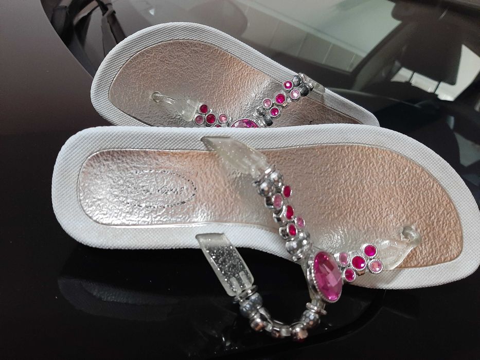 Chinelos Femininos Rosa e Branco 35/36