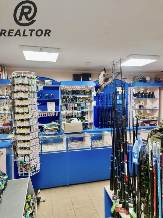 Продається комерційне приміщення ( магазин). Чортків