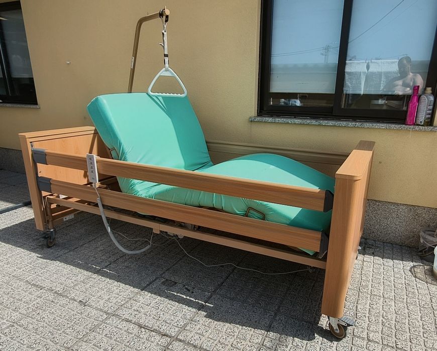 Cama articulada elétrica e elevatória hospitalar burmmier dali