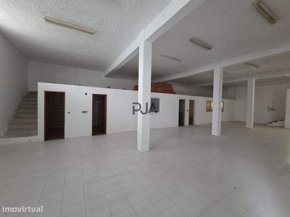 Arrumos para arrendar em Mangualde