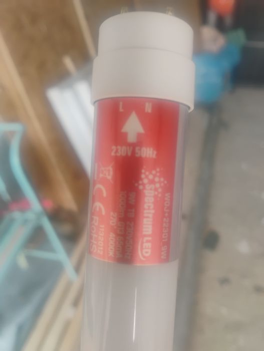 Świetlówki LED 230v 60 cm