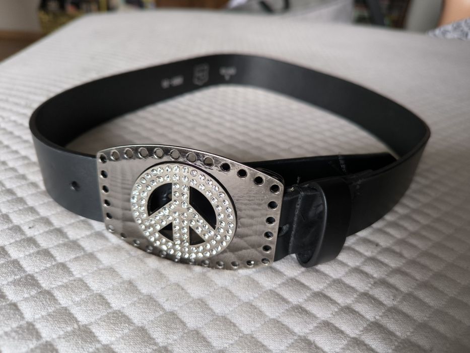 Pasek damski czarny z błyszczącą klamrą Pracę pokój pacyfka S skóra