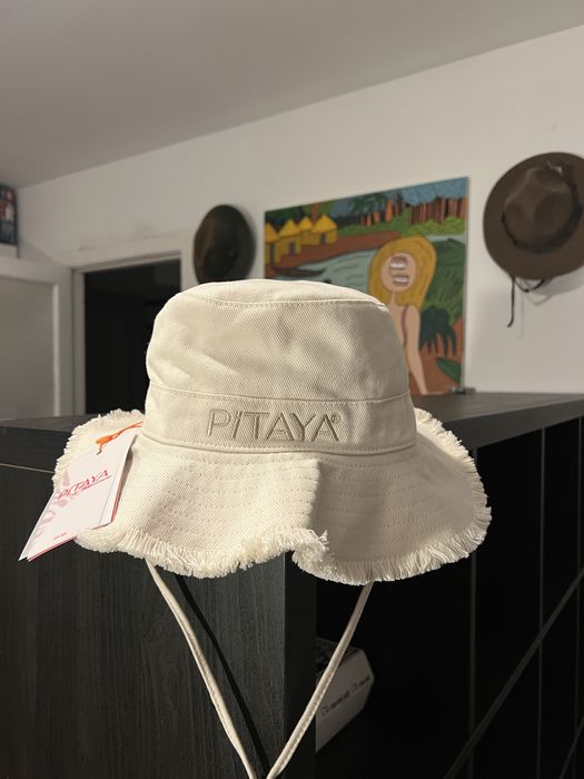Нова панамка Pitaya
