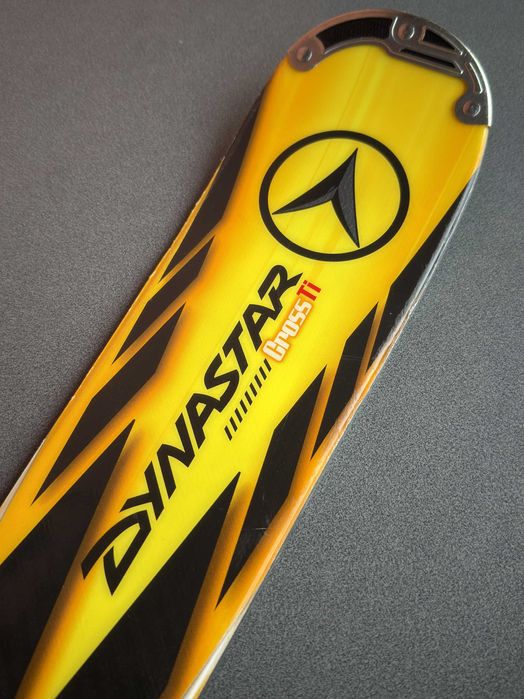 Narty zjazdowe DYNASTAR CrossTi, 158 cm + kijki KERMA 120 cm