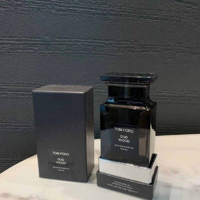 TOM FORD oud wood perfumy 100ML