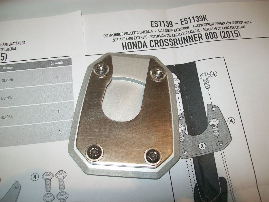 ES1139 CROSSRUNNER 800 (15>19) HONDA poszerzenie stopki GIVI