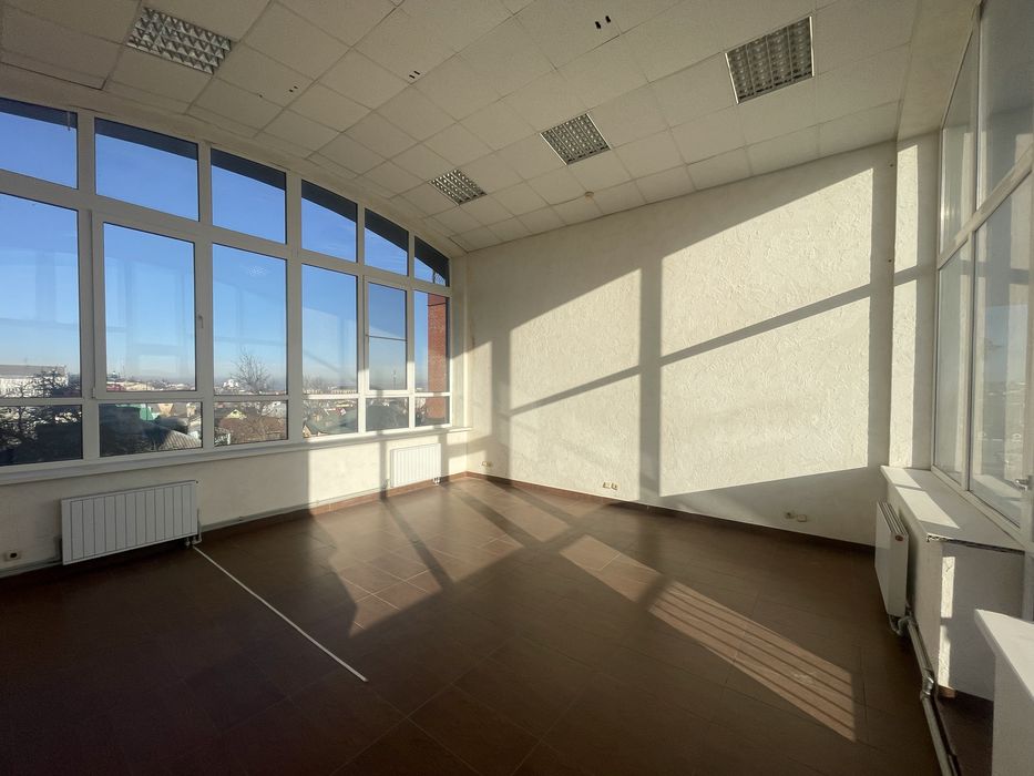 Продається не житлове офісне приміщення