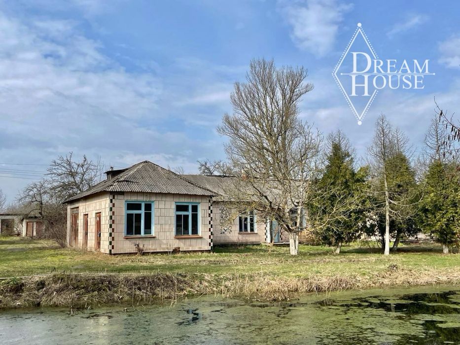 Продаж майногового комплексу