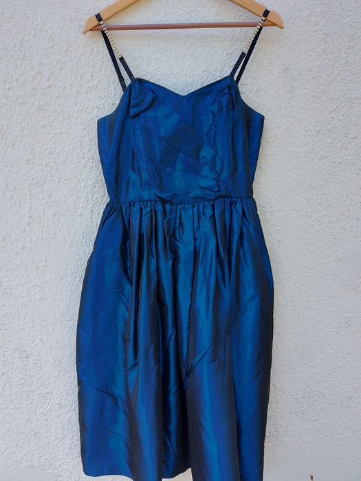 Sukienka na ramiączkach okazyjna midi