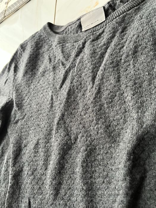 Szara bluzka z dlugim rekawem