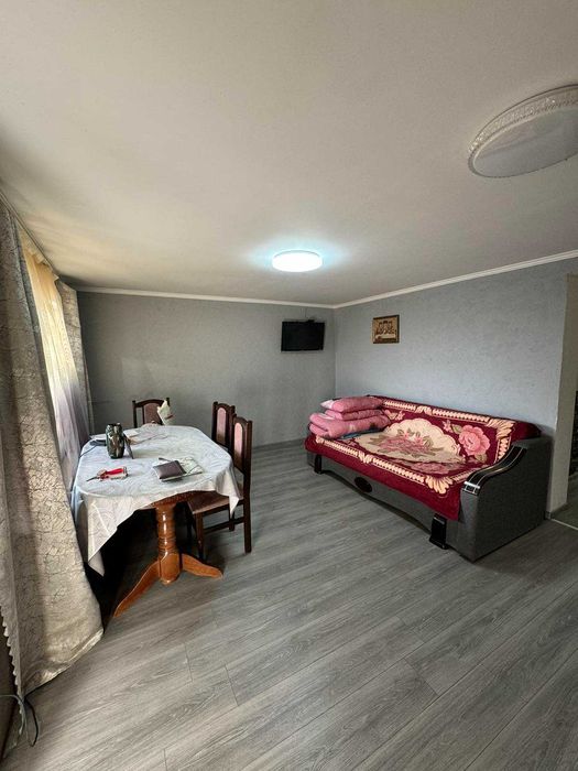 Будинок, смт. Куликів ( центр)