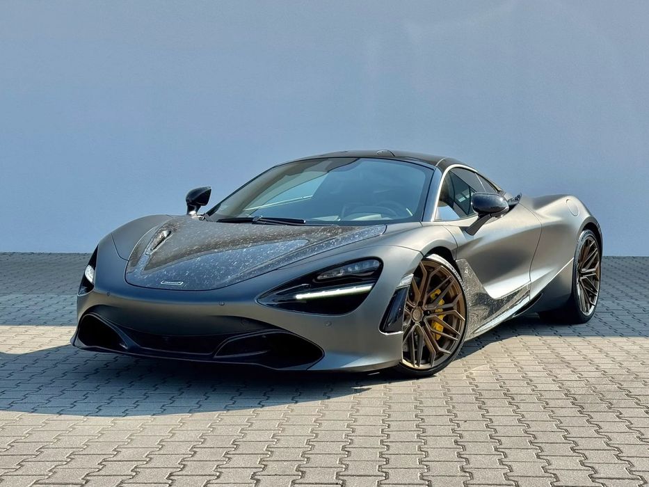 McLaren 720S Coupe