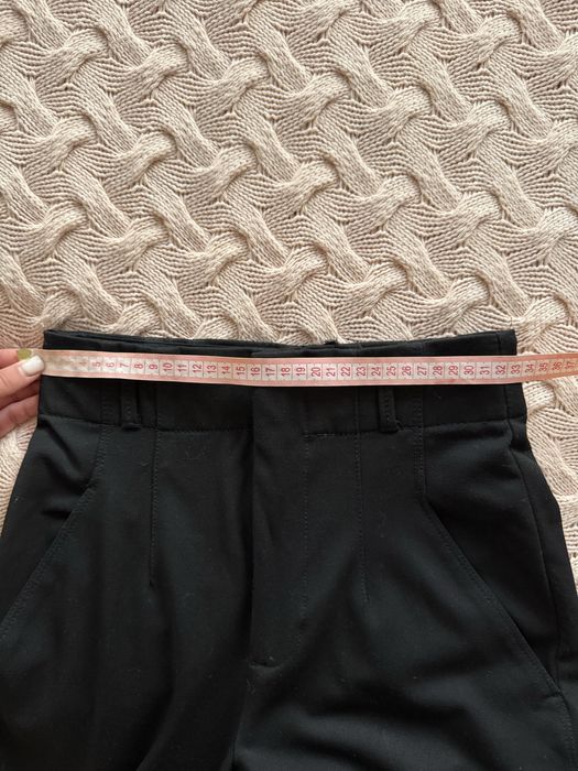 Класичні чорні штани Zara