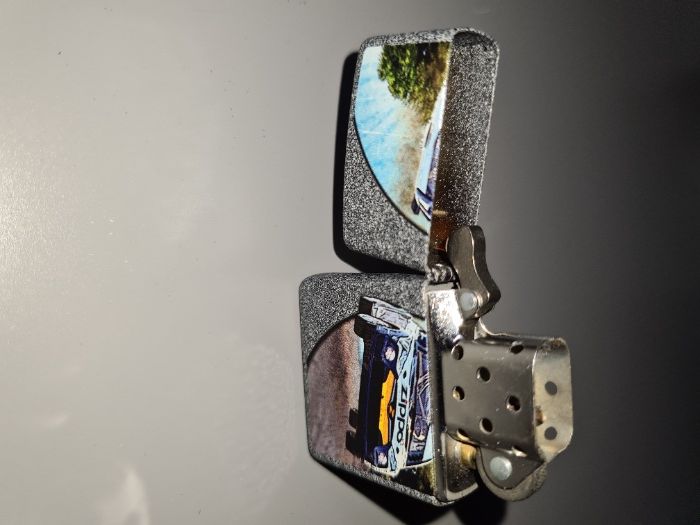 Isqueiro Zippo Rally novo
