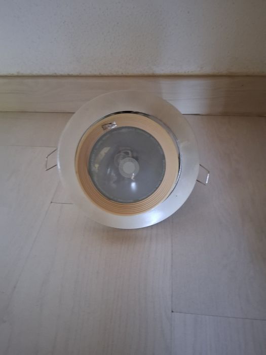 Projector branco rotativo