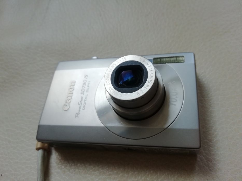 Фотоапарат Canon powershot SD790 is.
