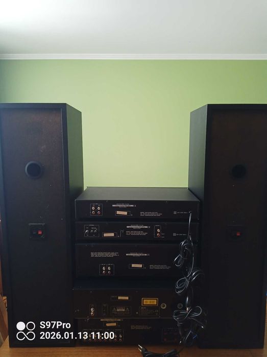 Wieża AKAI + kolumny AKAI