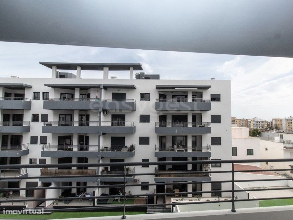 Apartamento T3, Novo, piscina, garagem, arrecadação - Quelfes, Olhão