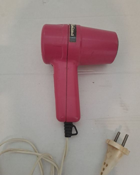 Фен для волосся "Наташа" в робочому стані