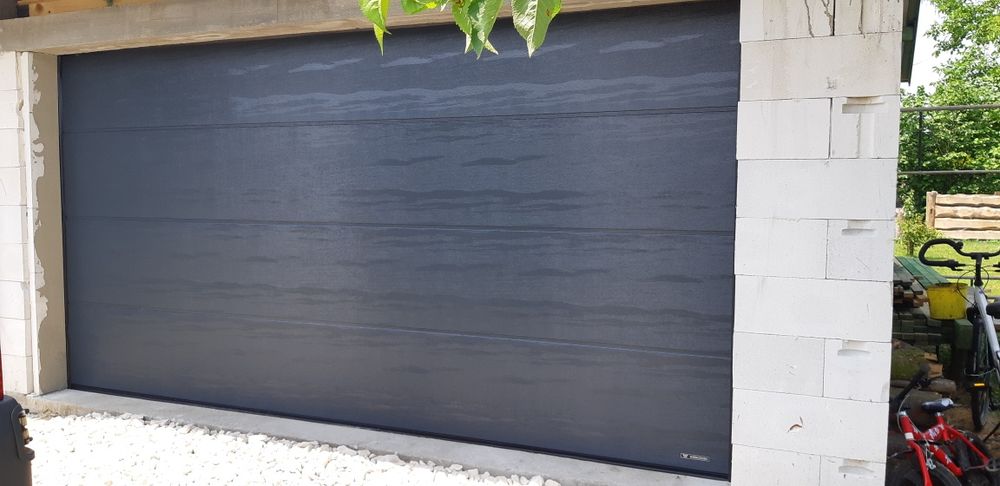 Brama segmentowa Wiśniowski 500x225 automatyczna RAL 7016