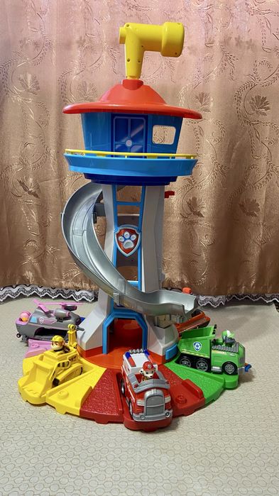 Велика база щенячего патруля оригінал Spin Master 82 см