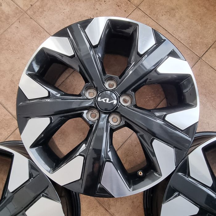 Диски Kia R19 5x114.3 7.5j ET51 ЦО67.1 оригінал