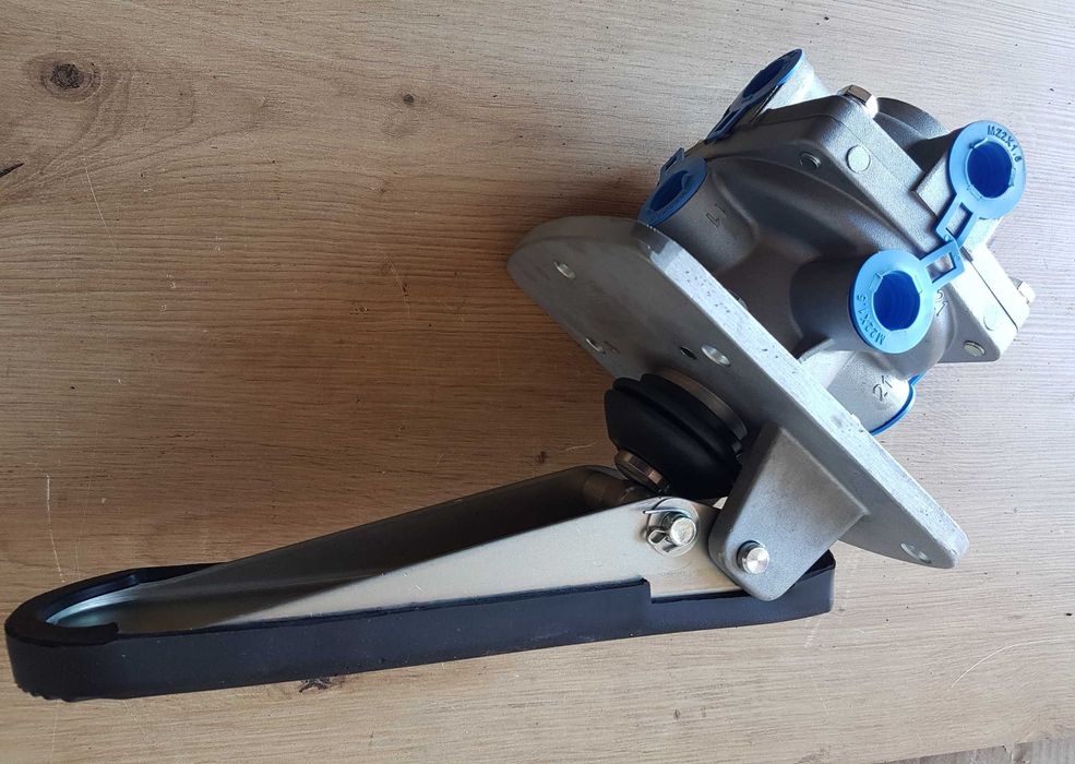 Pedał hamulca do Fadroma Ł200 Ł34