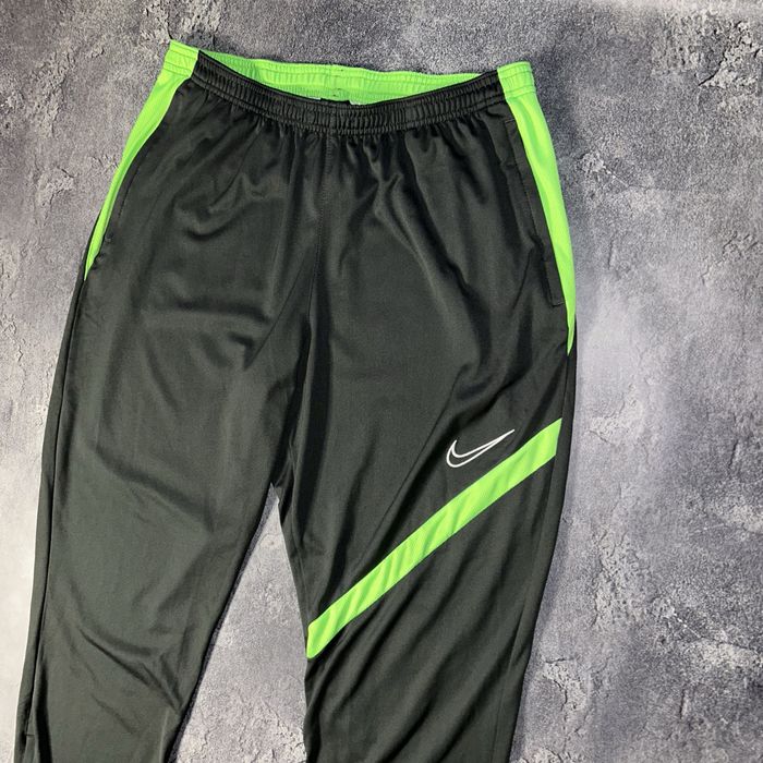 Спортивні штани Nike XL оригінал  з салатовими вставками