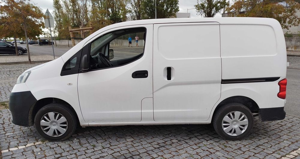Nissan NV 200 ano 2014