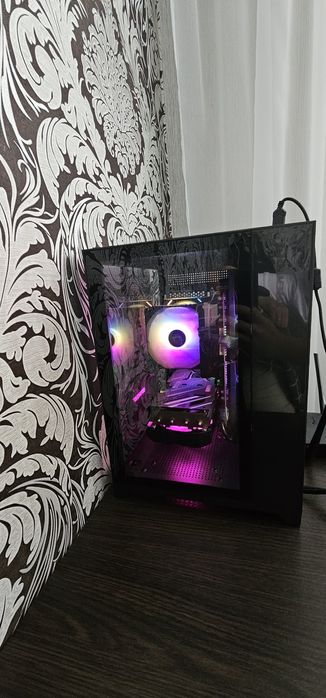 Продам пк + монітор , клавіатура  і гарнітура з мишкою