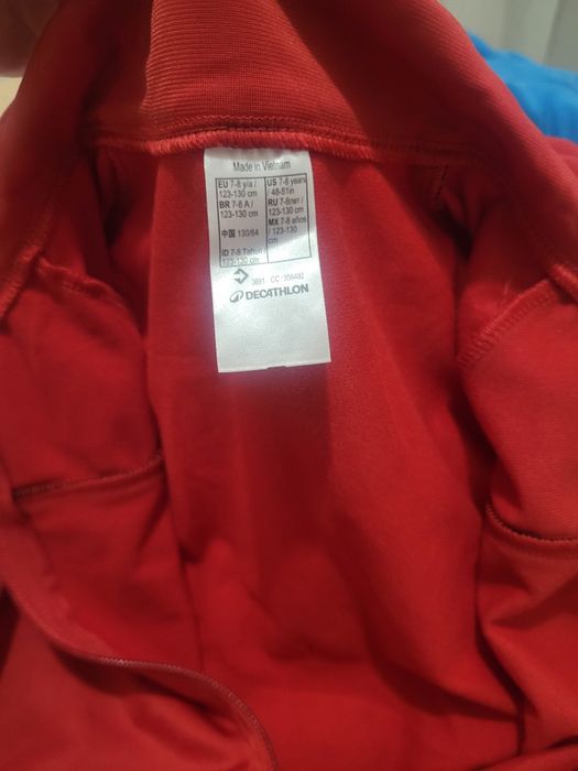 Fato de treino Decathlon vermelho e preto 7-8 anos (123-130 cm)