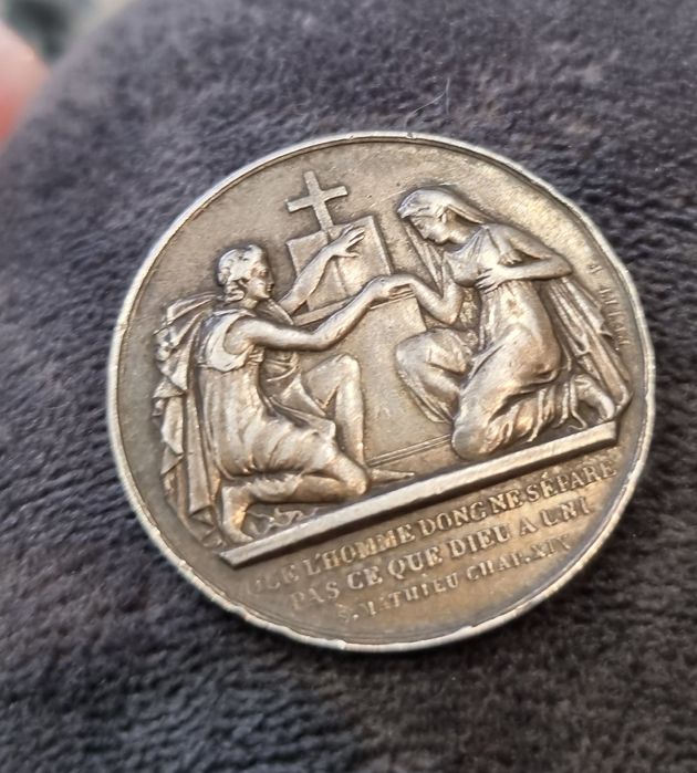 Франція 19 століття Релігійна весільна медаль