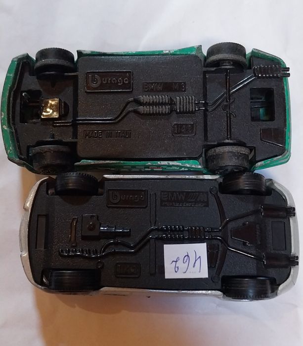 Duas miniaturas Burago Bmw em escala 1/43