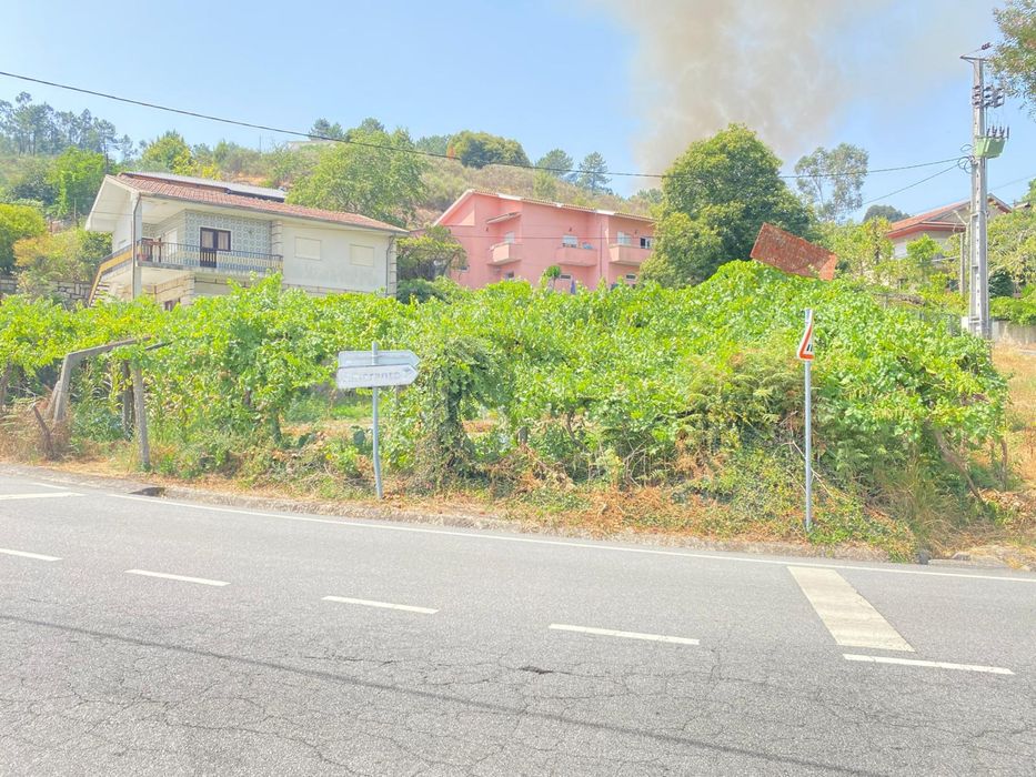 4 Lotes de terreno rusticos 2 com possibilidade construcao